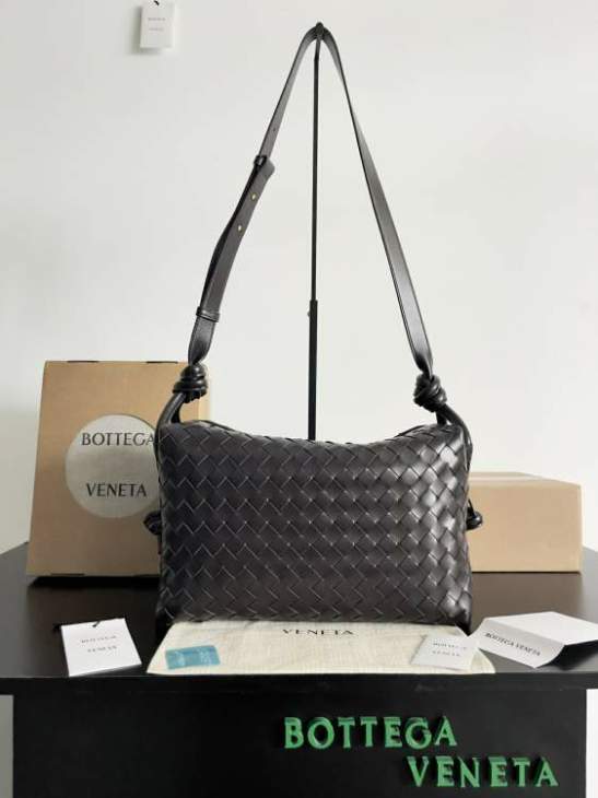 Picture of Bottega Veneta Handbags _SKUfw184062773fw